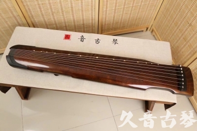 shenganduonitang - Featured Guqin Today（20240520）- 98CM Little Knee Qin Zhongni Style